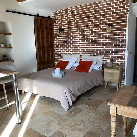 Tres Beau Studio Avec Terrasse 종자 외부 사진