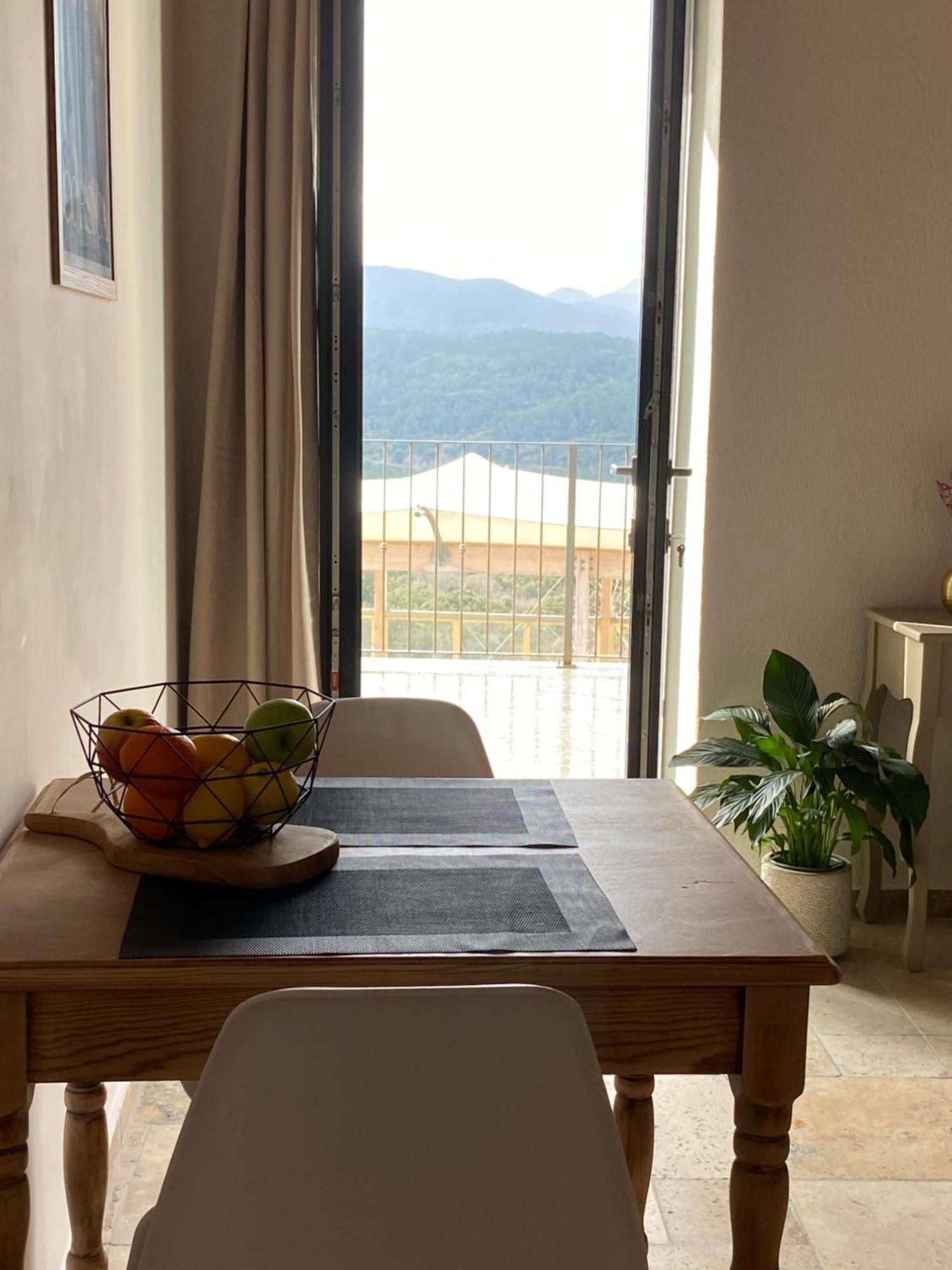 Tres Beau Studio Avec Terrasse 종자 외부 사진