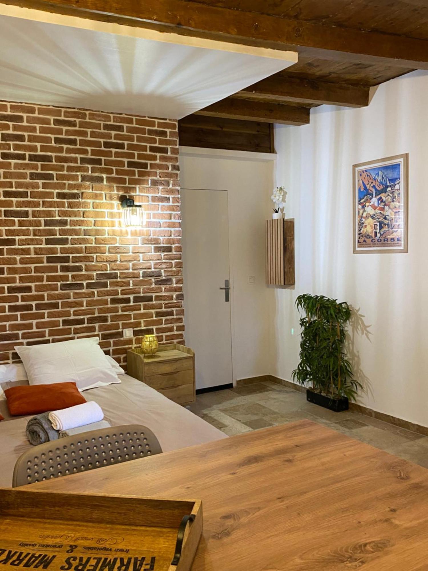 Tres Beau Studio Avec Terrasse 종자 외부 사진